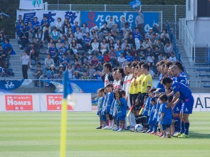 試合開始前。