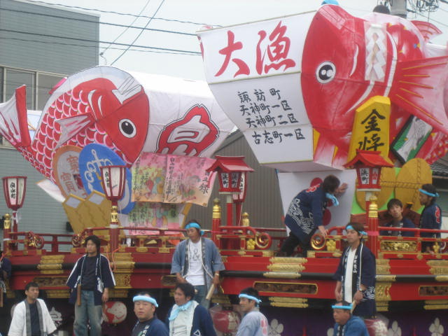 岩瀬曳山車祭り フーコのつぶやき