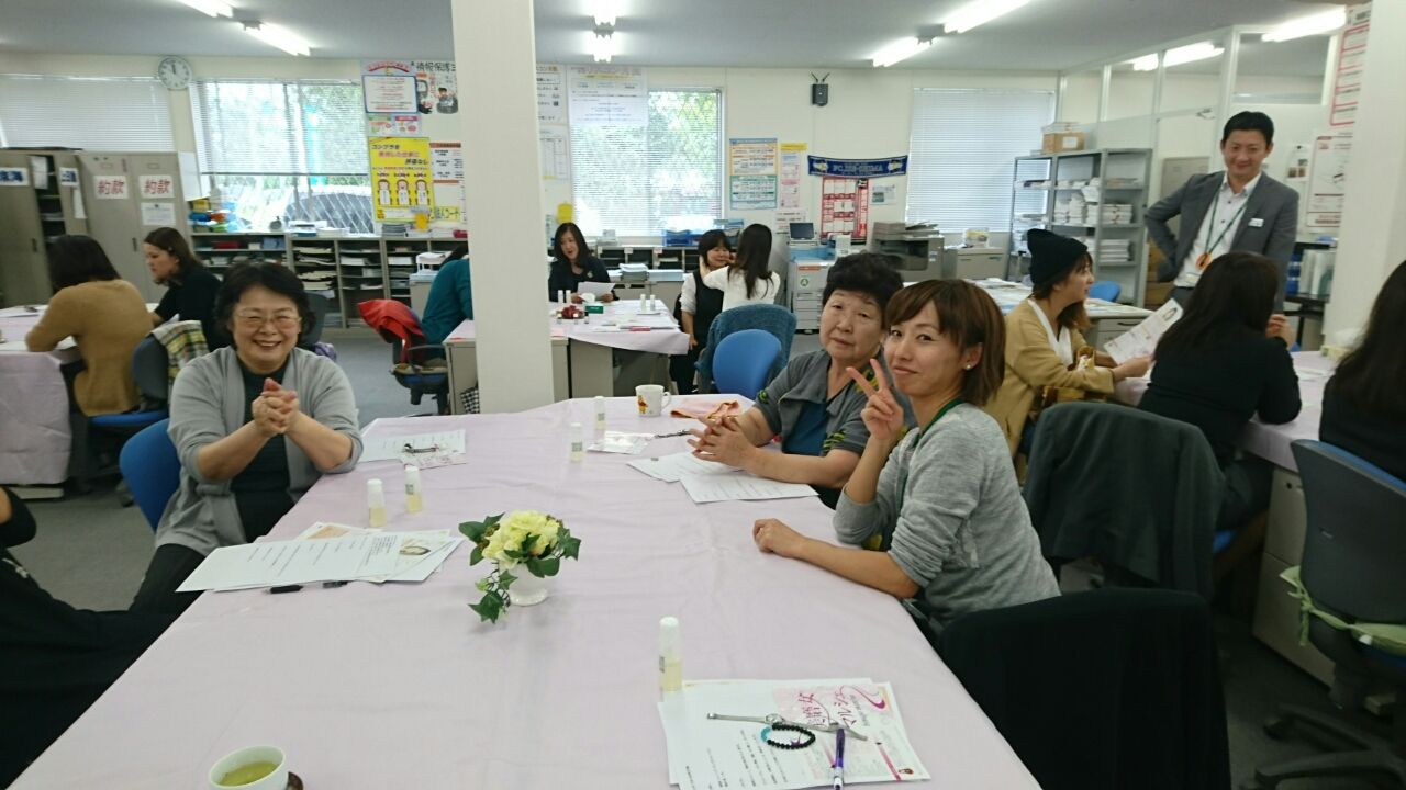 明治安田生命取手営業所さんからのご依頼で アロマ講座をやらせて頂きました お金の価値観を解放して売上アップ ヒーラー セラピストの魂の目的に沿った起業をサポート