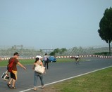 ビーチ前のF1会場