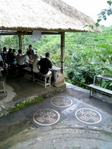 コーヒー農園で休憩