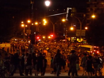 Manifestation de casserole May24, 2012 すごい人ぉ〜