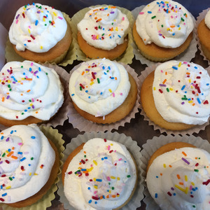 whipped cream cupcakes