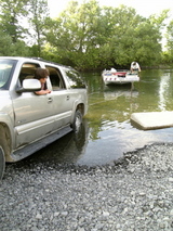 お船を陸にあげまぁ〜す