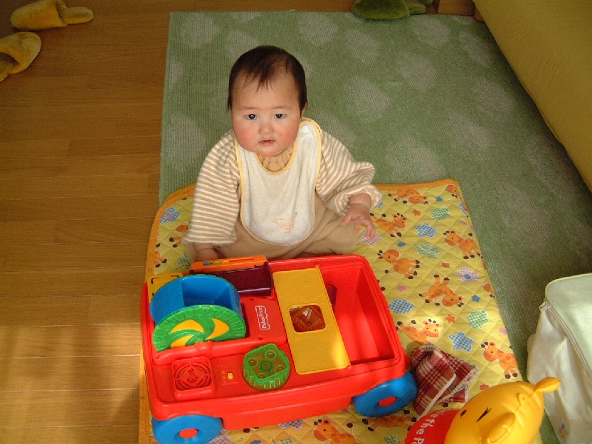 大泣き１０ヶ月検診 三種混合３回目 たまごやき くずれた