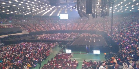 Versailles 武道館 ガラガラ Traherne Howell Versailles 武道館 ガラガラ Traherne Howell
