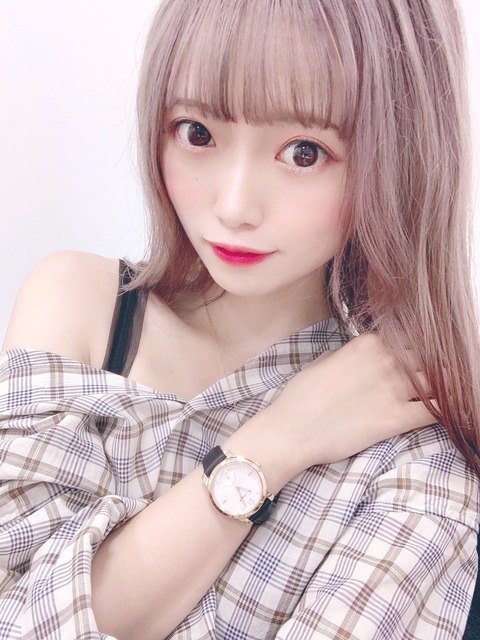 Ec94IMyU0AAaiop