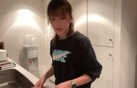 べりん腹チラ