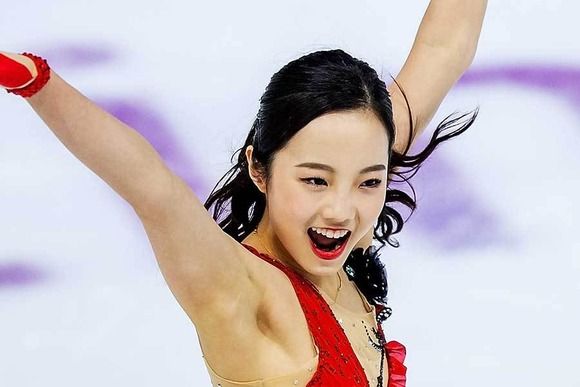 【画像】やっぱ本田真凜ちゃんがいいよな？