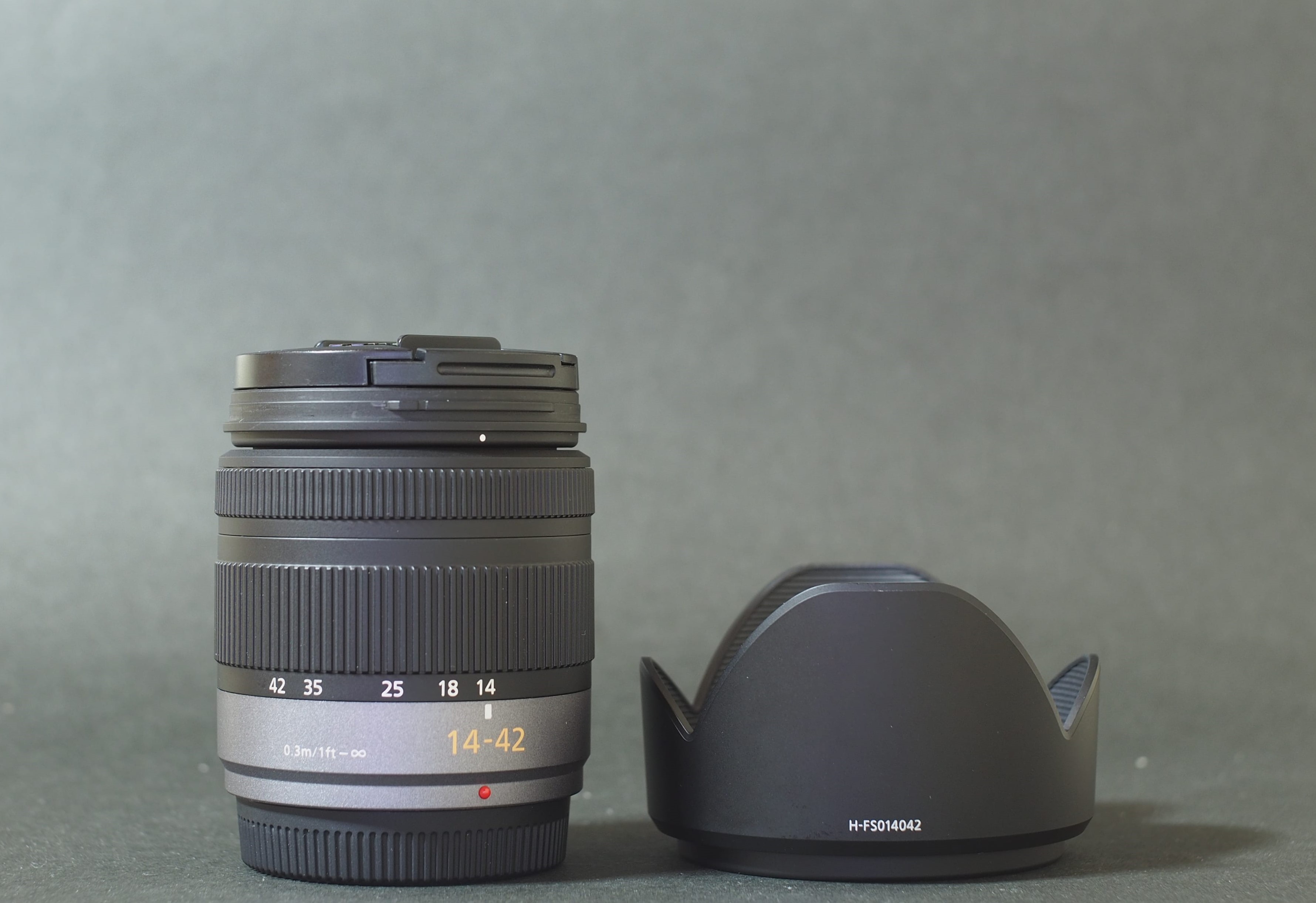 LUMIX G VARIO 14-42mm マイクロフォーサーズ　比較的綺麗 14-42mm F3.5-5.6 ezを12-32mmと比較レビュー。マイクロフォー