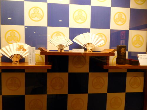 華族 政治家 牧野忠篤(号は華堂) 紙本肉筆書掛軸 新潟 初代