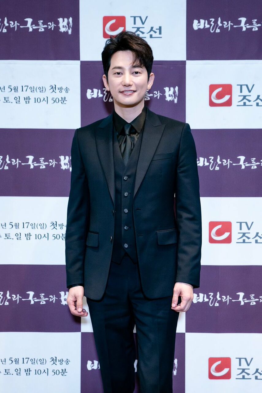 俳優 パク シフ ドラマ制作発表会での 露出 発言に対し釈明 たこちゃんおすすめ 韓国ドラマ 俳優