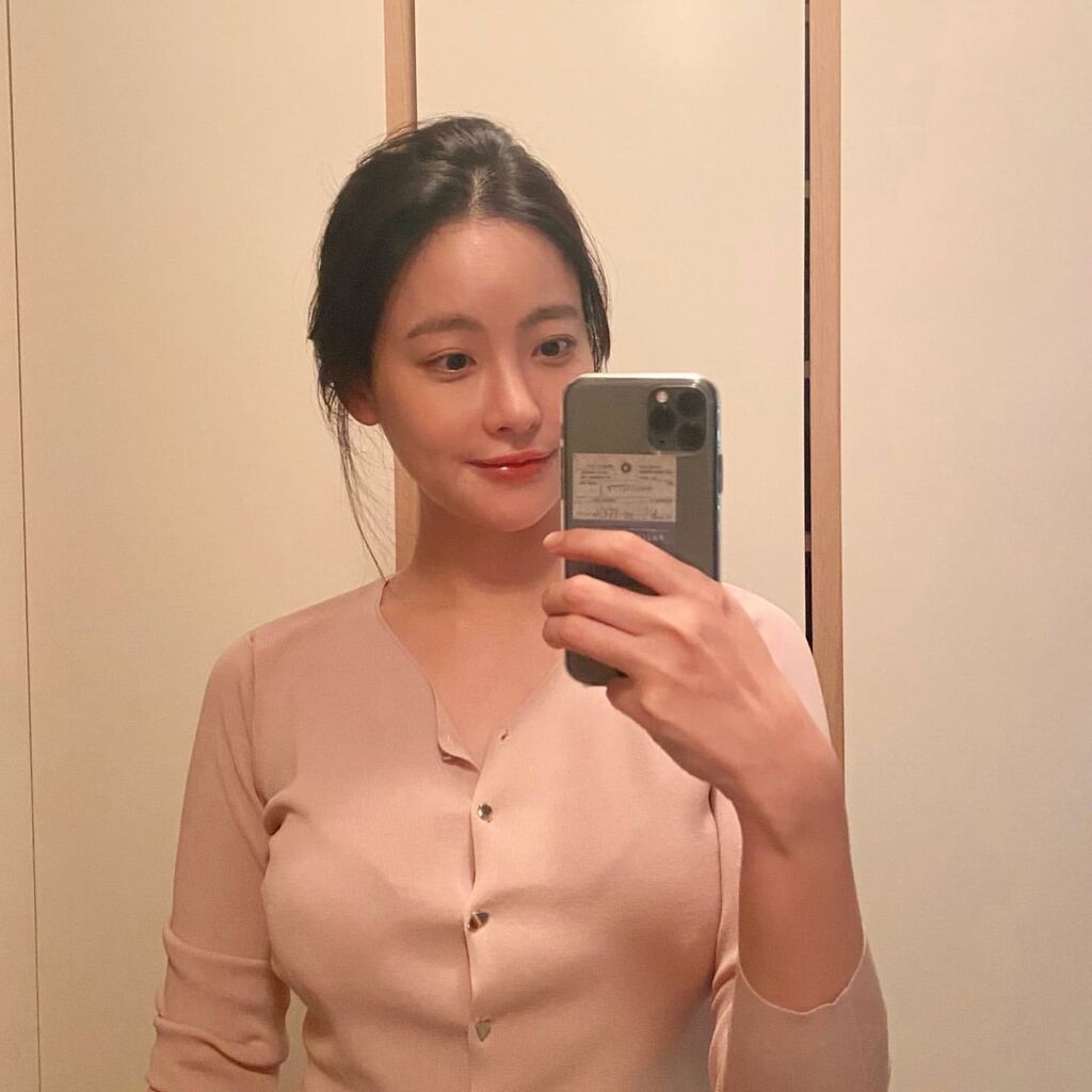 画像7枚 女優 オ ヨンソ 7種類のカーデガンコーデを披露 たこちゃんおすすめ 韓国ドラマ 俳優