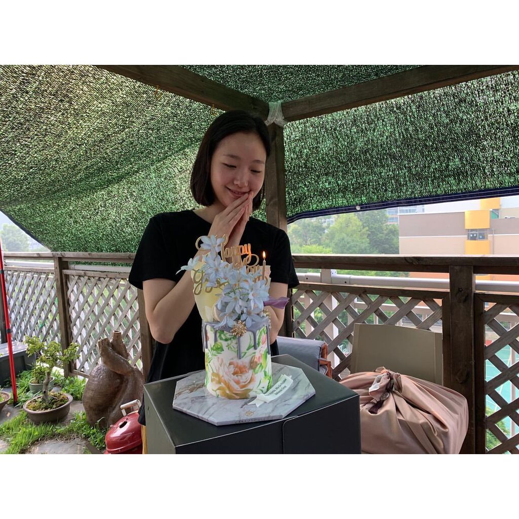 画像4枚 女優 キム ゴウン 本日7月2日誕生日の写真が届きました たこちゃんおすすめ 韓国ドラマ 俳優
