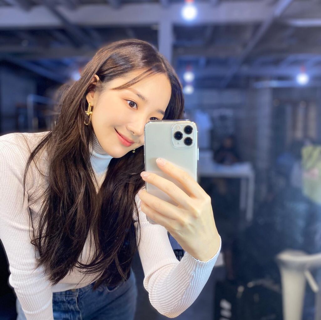 画像２枚 女優 パク ミニョン 自撮り写真を公開 たこちゃんおすすめ 韓国ドラマ 俳優