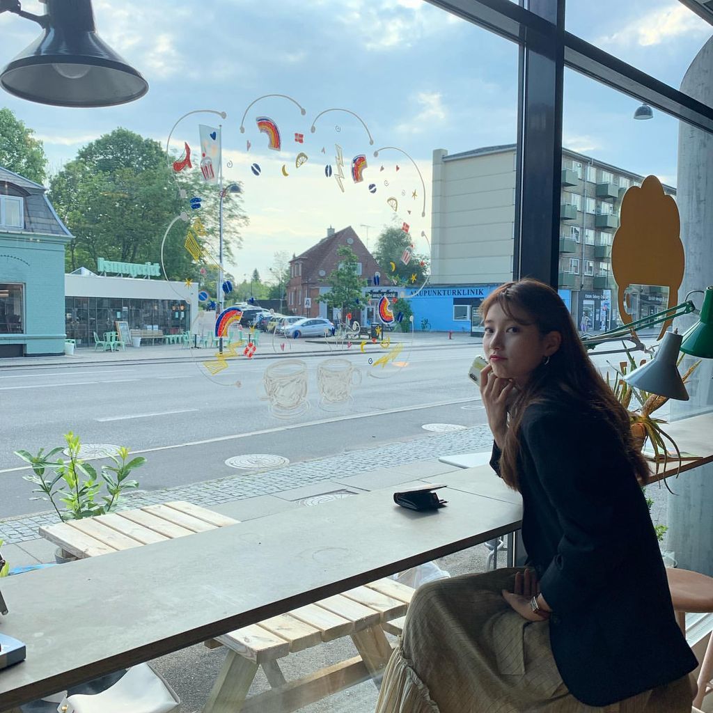 韓国女優 ペ スジ Instagram写真4枚更新 カフェで休息 19 09 03 たこちゃんおすすめ 韓国ドラマ 俳優 韓国女優 ペ スジ Instagram写真4枚更新 カフェで休息 19 09 03 たこちゃんおすすめ 韓国ドラマ 俳優