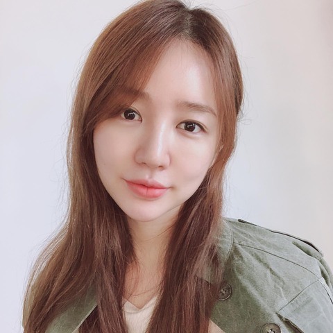 画像２枚 女優 ユン ウネ インスタ更新 今日は良い日 たこちゃんおすすめ 韓国ドラマ 俳優