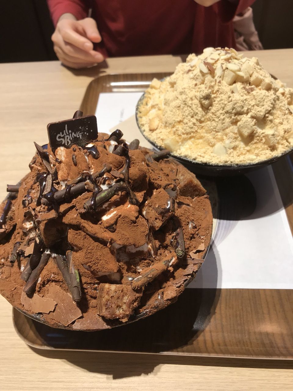 ソルビンの いちごチョコ かき氷 甘酸っぱい苺 ブラウニー チョコアイス 1日10食限定 ガールズまとめ情報 ソルビンの いちごチョコ かき氷 甘酸っぱい苺 ブラウニー チョコアイス 1日10食限定 ガールズまとめ情報