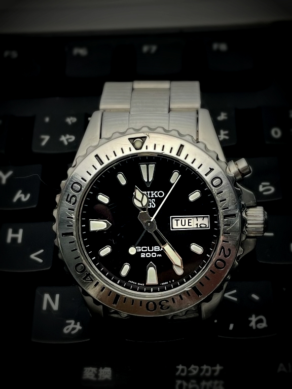 □ SEIKO Scuba AGS 5M43-0C50 その1 キャパシタ交換と開かない