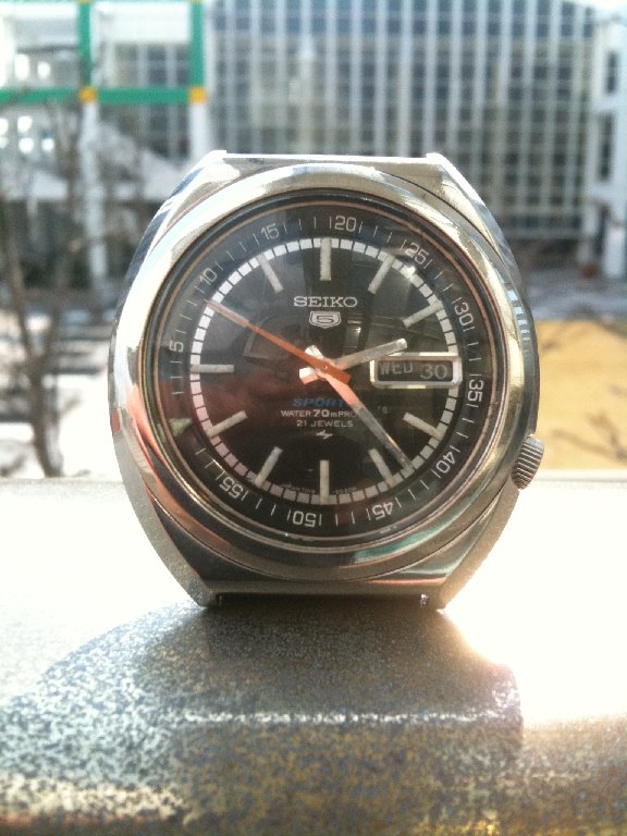 幻 SEIKO5 SPORT デイデイト インナーベゼル 斜め