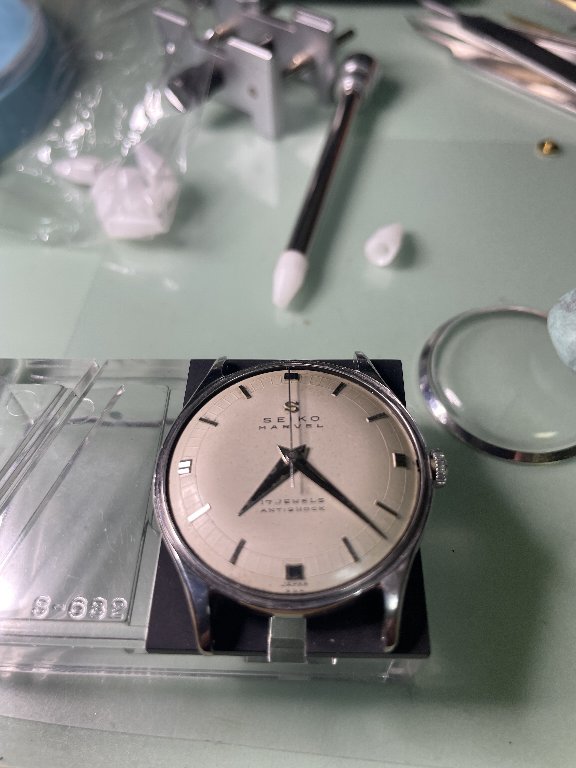 □昭和の時計 Seiko Marvel 17石 （1957年頃 昭和32年） : 僕と猫と