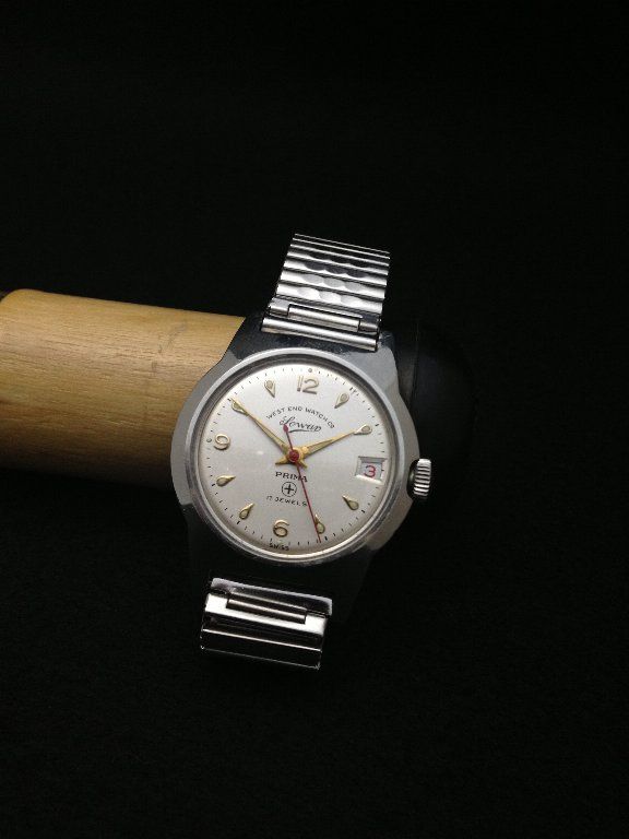 □ WEST END WATCH Co Sowar Prima 17Jewels 1970年代 : 僕と猫 □ WEST END WATCH Co Sowar Prima 17Jewels 1970年代 : 僕と猫
