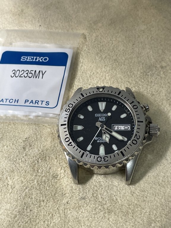 □ SEIKO Scuba AGS 5M43-0C50 その1 キャパシタ交換と開かない