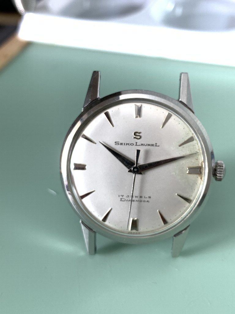 □ SEIKO Laulel Diashock 17Jewels（1958年）昭和33年 : 僕と猫と時計