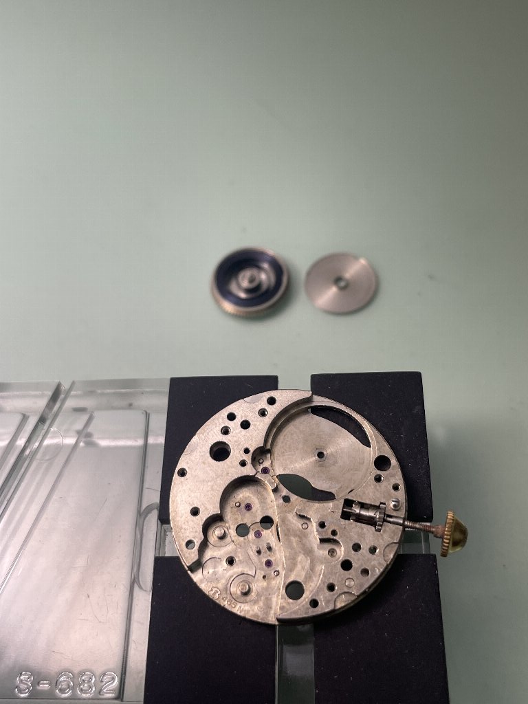 □ HESSO 17Jewels Antimagnetic (1950～60年前後） : 僕と猫と時計と
