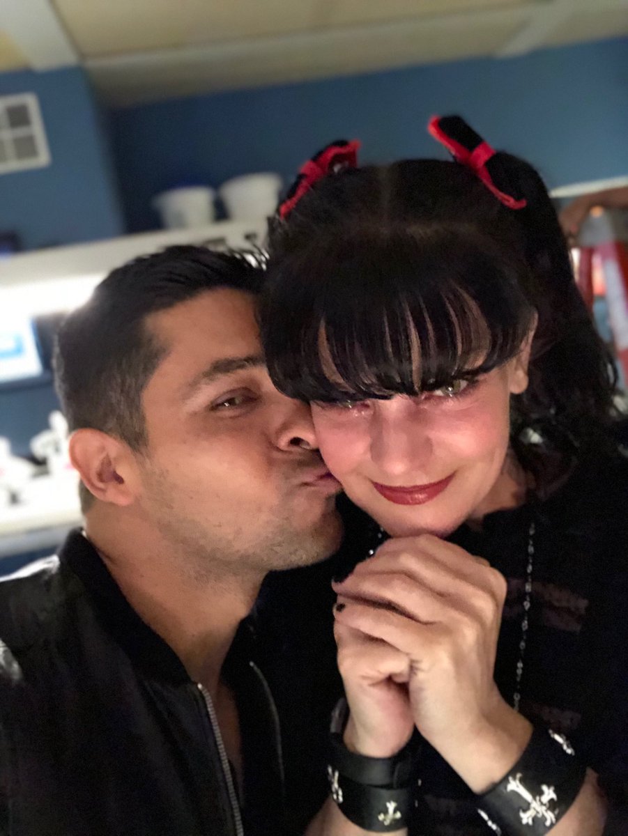 Ncis アビー最後の収録終える Bull もs2撮影完了 ポーリーさんお疲れ様 マイケルさんs3更新の公式発表待ち遠しいです Michael Weatherly Lab Ncis アビー最後の収録終える Bull もs2撮影完了 ポーリーさんお疲れ様 マイケルさんs3更新の公式発表待ち遠しいです Michael Weatherly Lab