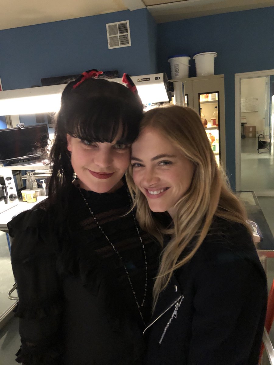 Ncis アビー最後の収録終える Bull もs2撮影完了 ポーリーさんお疲れ様 マイケルさんs3更新の公式発表待ち遠しいです Michael Weatherly Lab Ncis アビー最後の収録終える Bull もs2撮影完了 ポーリーさんお疲れ様 マイケルさんs3更新の公式発表待ち遠しいです Michael Weatherly Lab