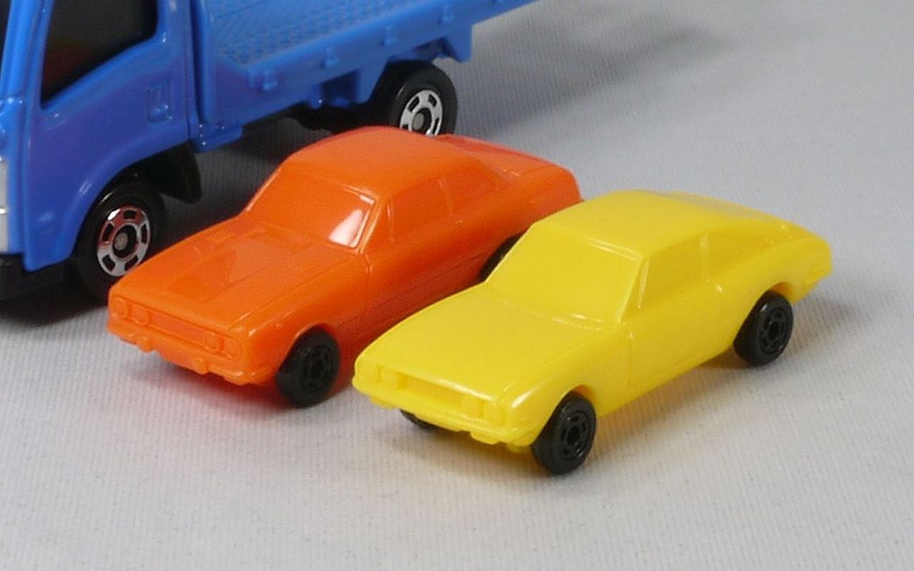 17 3 トミカ No 060 いすゞ エルフ 車両運搬車 まつくログ トミカ分室