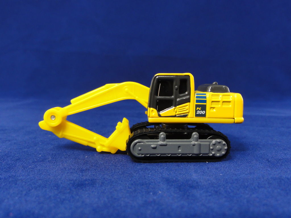 2012/10 トミカ No.009 コマツ 油圧ショベル PC200-10型 通常版 : ま