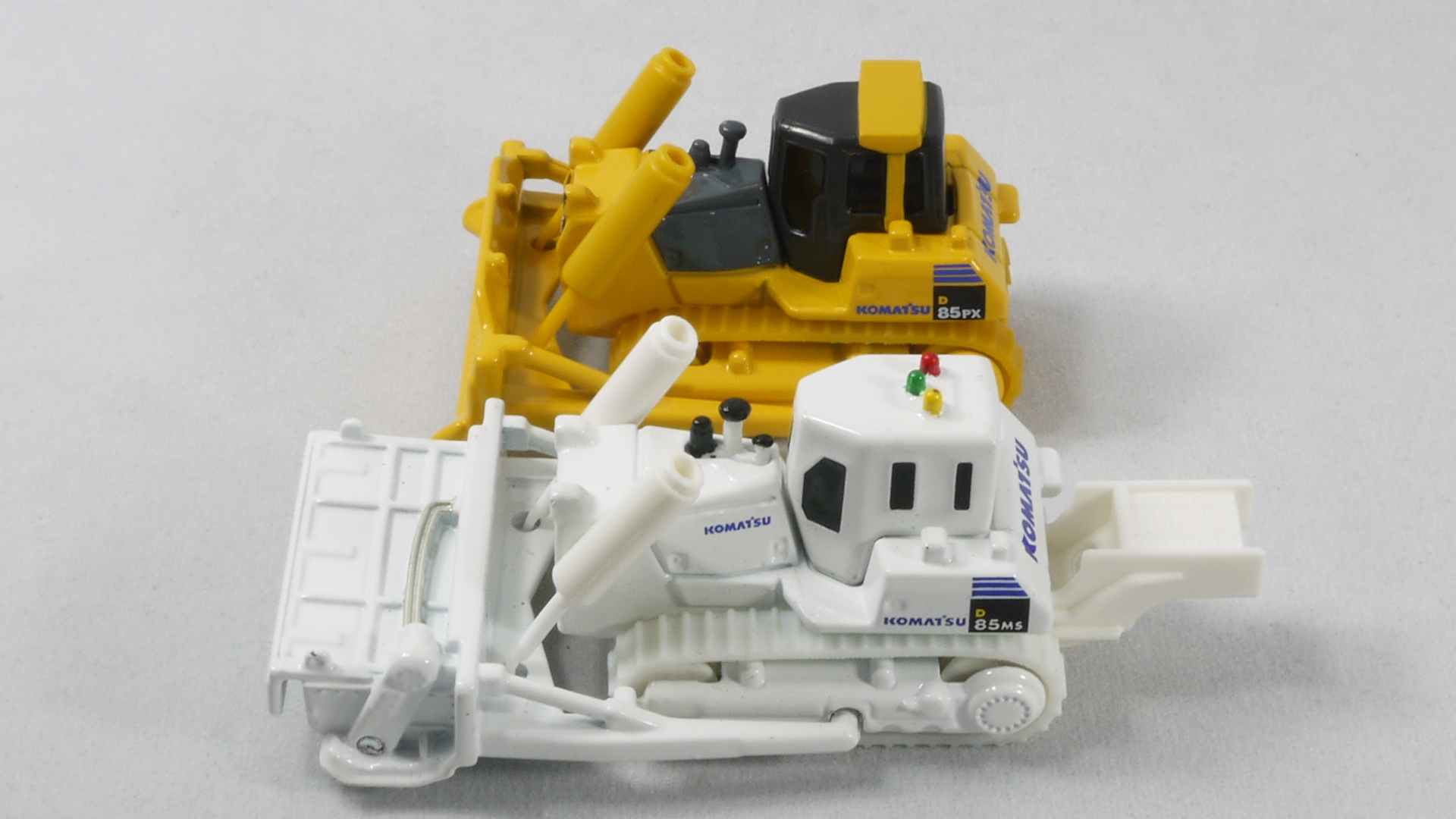 2008/9 トミカ コマツ ブルドーザー D85PX ギフトセット : まつくログ