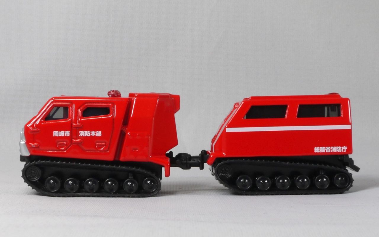 2017/3 トミカ ロング No.121 全地形対応車 レッドサラマンダー