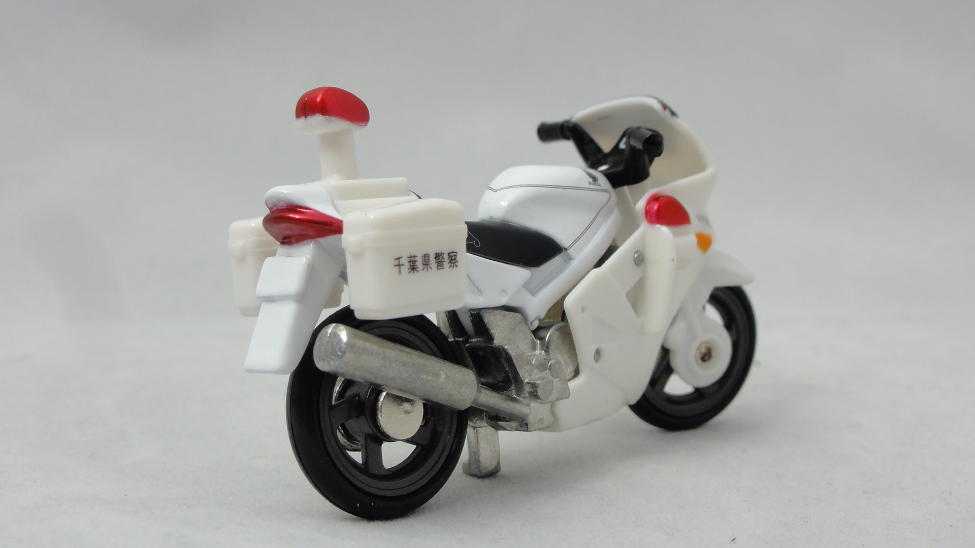 2006/6 トミカ No.004 Honda VFR 白バイ 千葉県警 ギフトセット