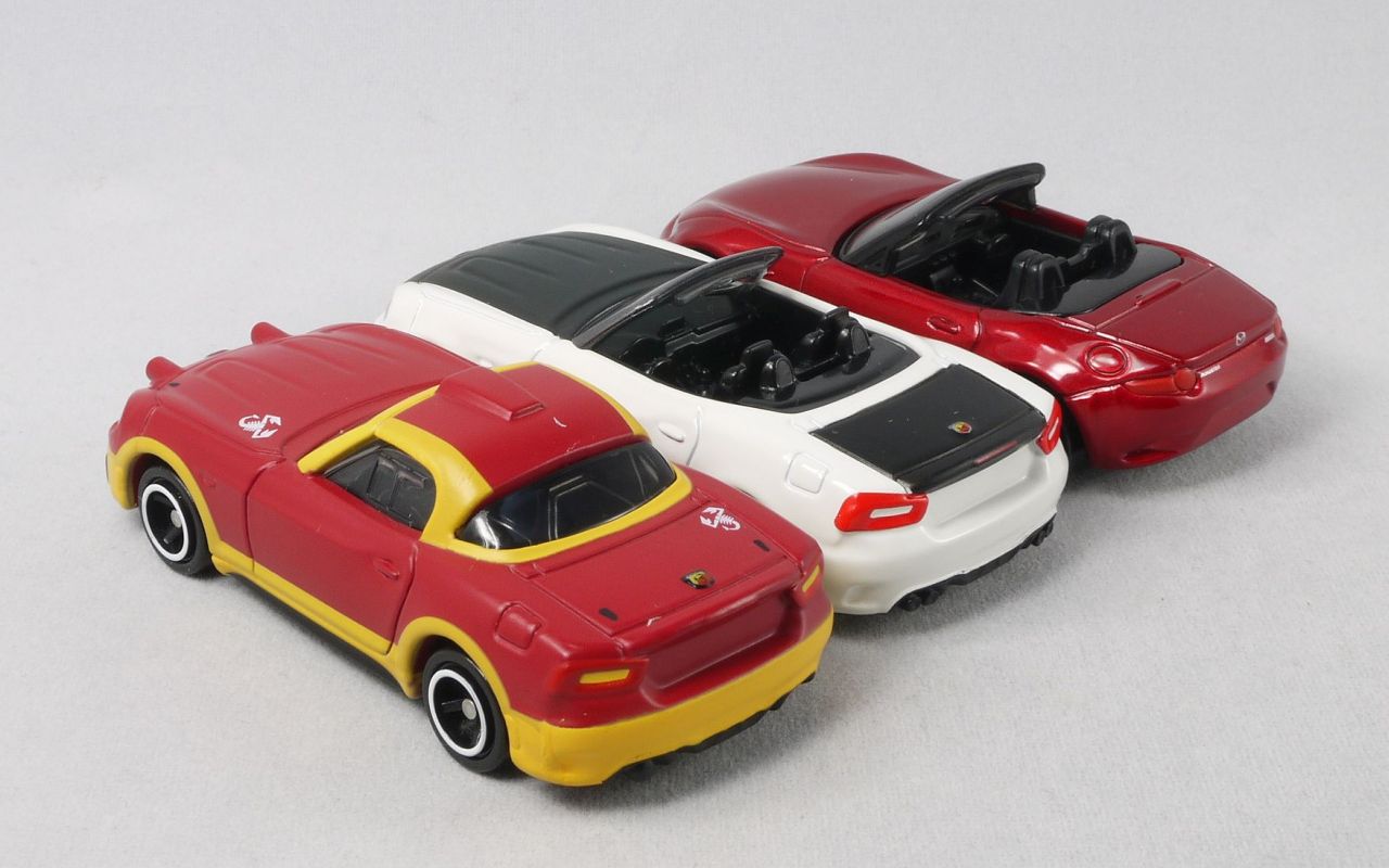 2017/4 トミカ No.021 アバルト 124 スパイダー 初回特別仕様 : まつく