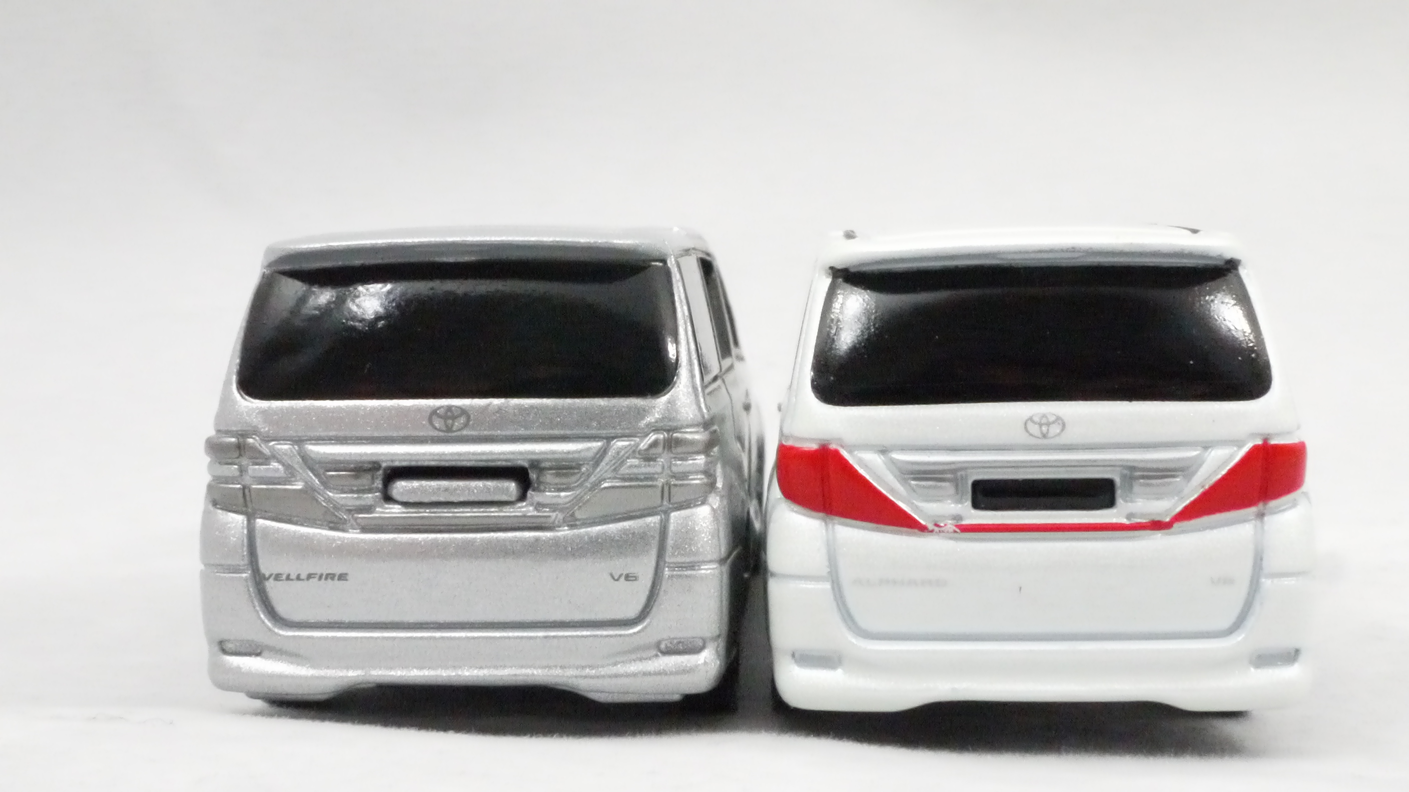 4936 トミカ 2008年 トヨタアルファード 1/59 ルース 4936 トミカ 2008年 トヨタアルファード 1/59 ルース - メルカリ