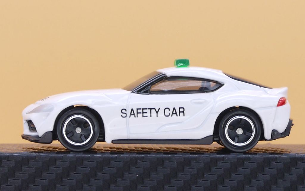 2022/1 トミカ No.117 トヨタ GR スープラ セーフティーカー仕様