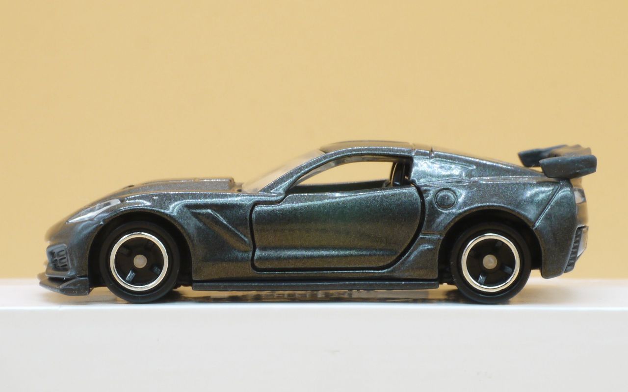 2019/1 トミカ No.031 シボレー コルベット ZR1 通常版 : まつくログ