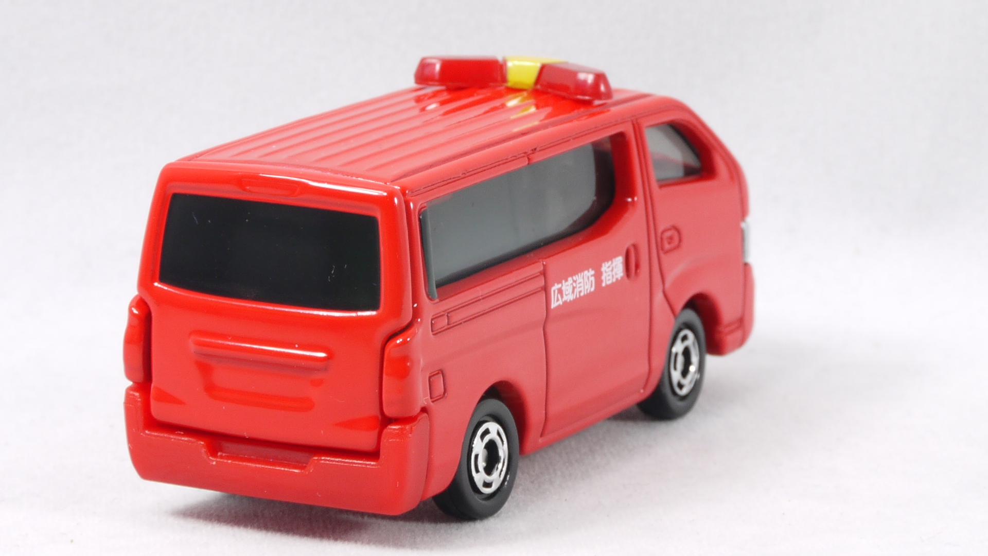 2013/10 トミカ No.027 日産 NV350 キャラバン 消防指揮車 通常
