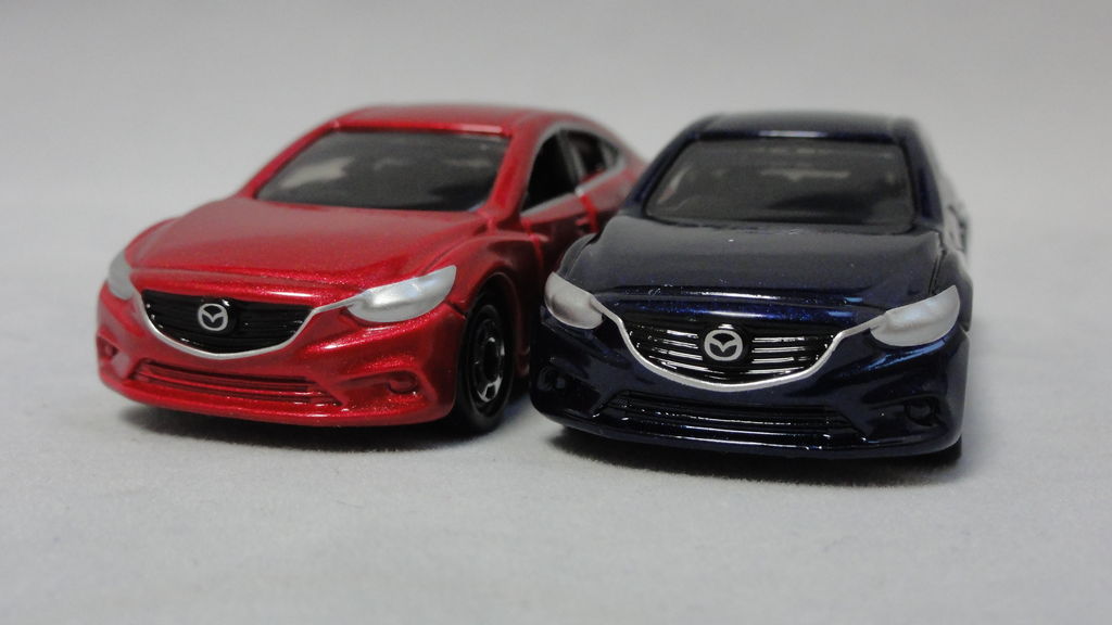 maamiru出品 2013/10 トミカ No.062 マツダ アテンザ 初回特別カラー : ま