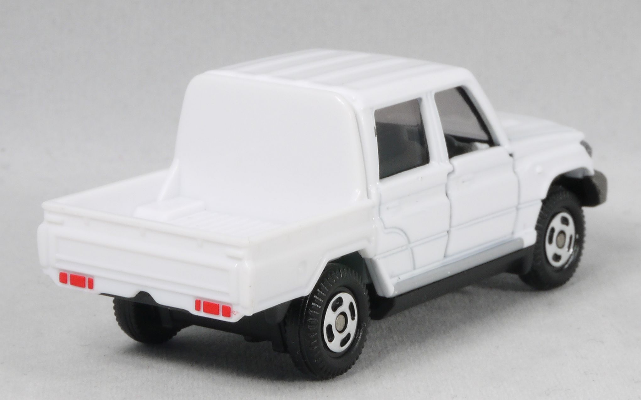 2016/8 トミカ No.103 トヨタ ランドクルーザー ギフトセット : まつく