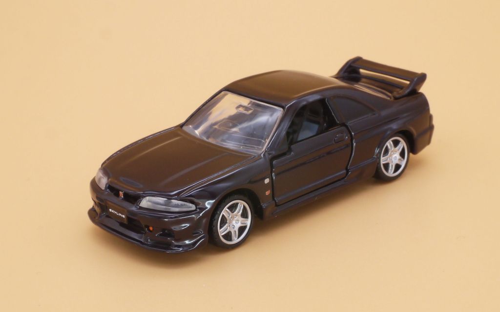 2019/6 トミカプレミアム No.13 日産 スカイライン GT-R (BNCR33