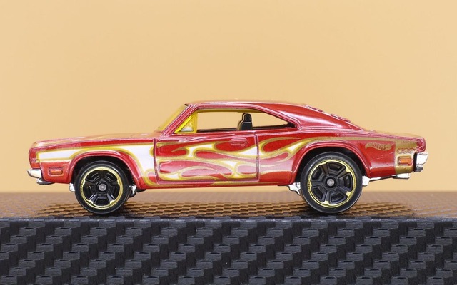 ラリーガレージ 69ダッジチャージャー３色 69 DODGE CHARGERのレビュー！HWレースチームのメインライン版