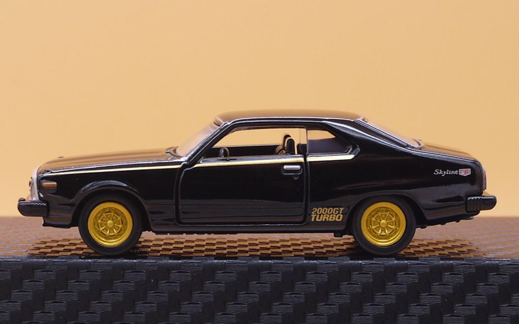 2021/6 トミカプレミアム No.08 日産 スカイライン 2000 ターボ