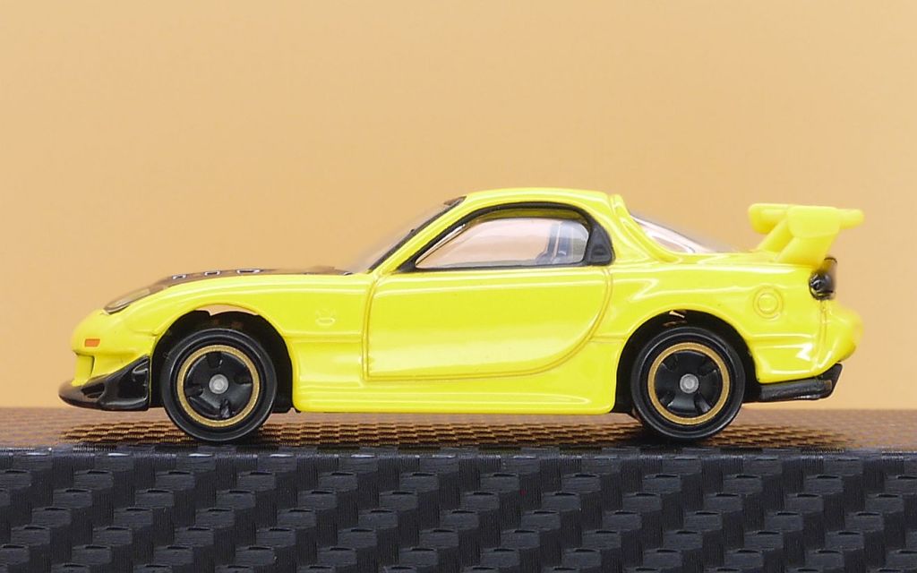 2017/12 ドリームトミカ 頭文字D FD3S RX-7 プロジェクトD ファイナル