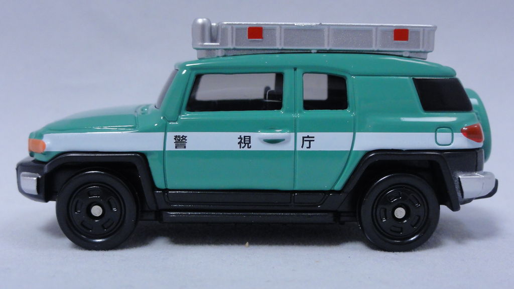 2015/11 トミカ No.031 トヨタ FJクルーザー パトロールカー 警視庁