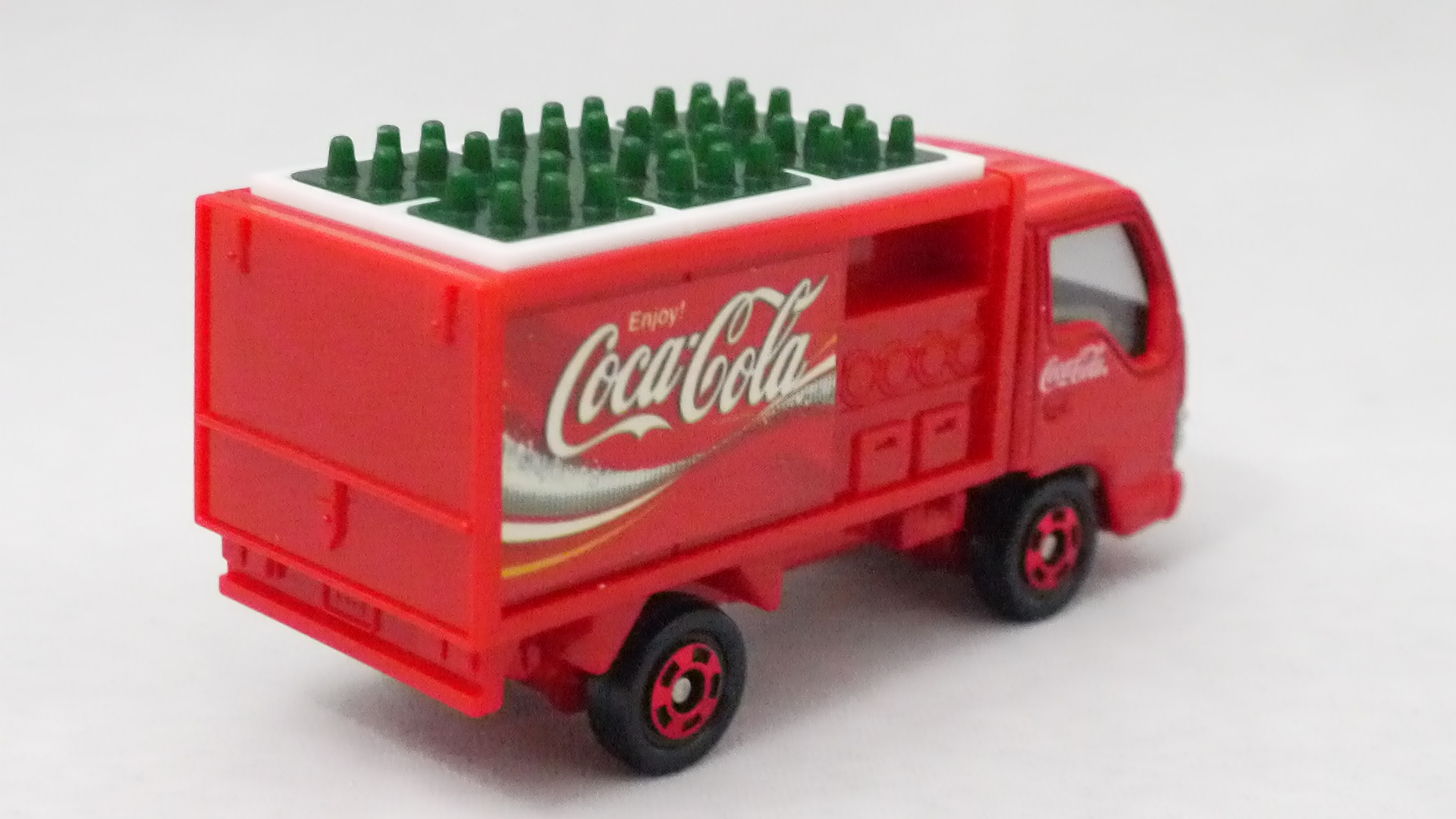 汽車おもちゃコカ・コーラ 2006/11 トミカ No.105 コカ・コーラ ルートトラック : まつくログ