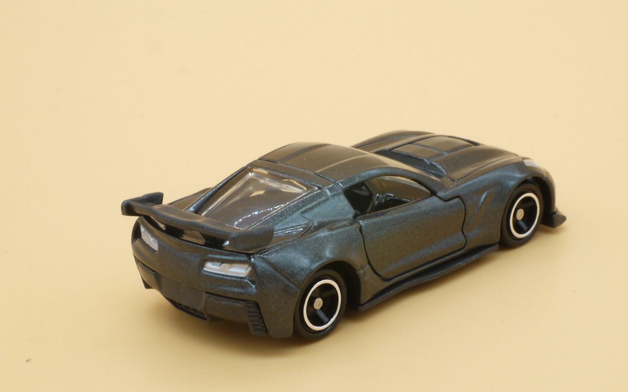 2019/1 トミカ No.031 シボレー コルベット ZR1 通常版 : まつくログ